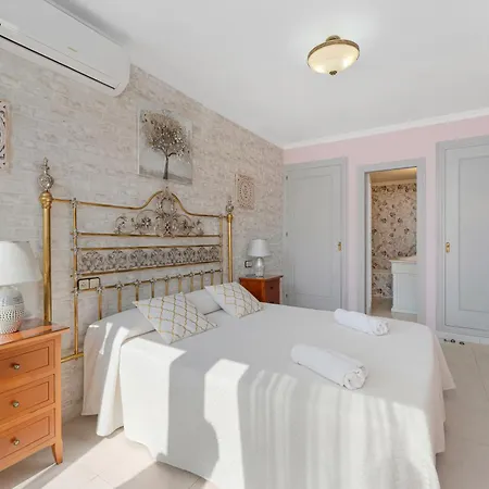 Adriana * פואנגירולה