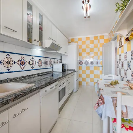 Adriana פואנגירולה